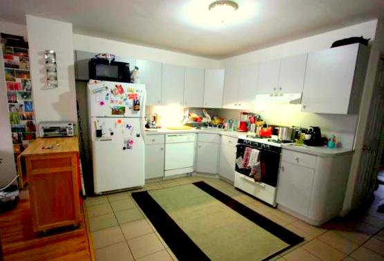 Home swap kitchen in New York