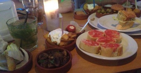 Las tapas , a traditional Spanish starter